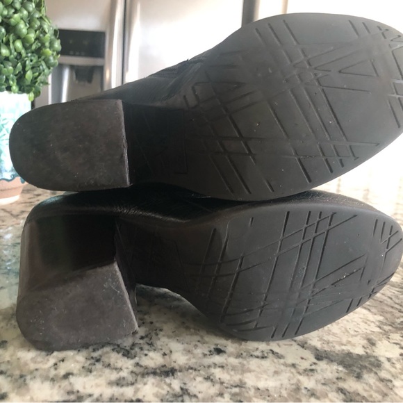 Reaction Kenneth Cole Black Leather Ankle Boots Women’s Size 8.5M - Picture 4 of 11